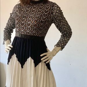 NEW Longsleeve Cutout Dress